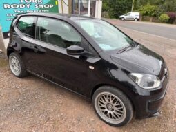 
										2015 VW UP MOVE 1.0 PETROL 3 DOOR HATCH IN BLACK full									